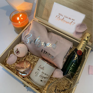 Bridesmaid proposal Gift Box with Moet, Bath Robe Personalised Champagne flute, Bath Fizzer, wine, Compact mirror, candle and card