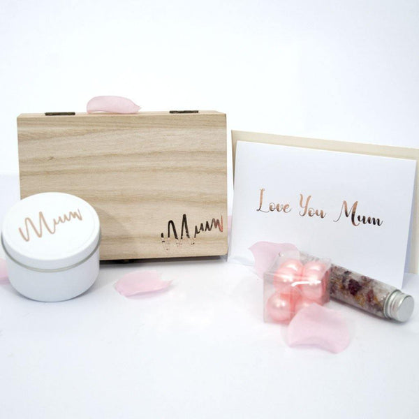 Bath Pamper Hamper - I love you Mum Personalised Gift Box - PrettyLittleGiftBox