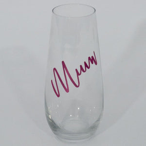 personalised wine flute with mum as name